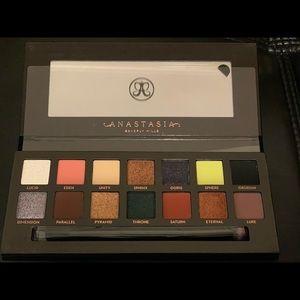 Anastasia Beverly Hills Prism Palette